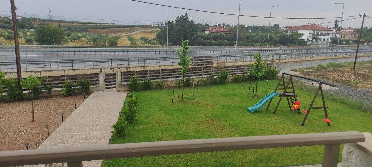 Varkes Suites 2 Nea Moudania Buitenkant foto