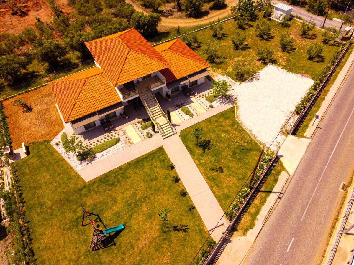 Varkes Suites 2 Nea Moudania Buitenkant foto